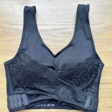 画像1: ホールド力　ナイトブラ工場　 補正下着 ノンワイヤー (1)